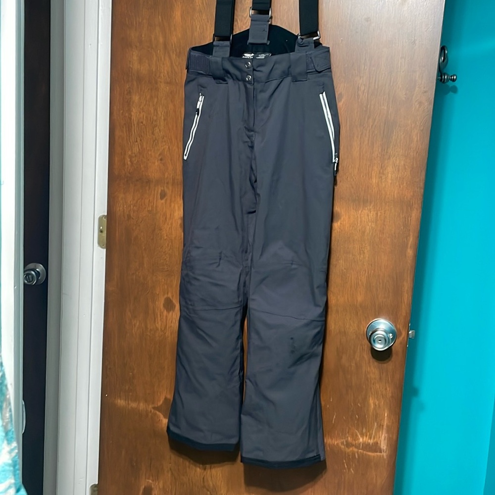 Women’s XS DARE2B Dark Gray Ski Pants with Suspenders and Zip Pockets
